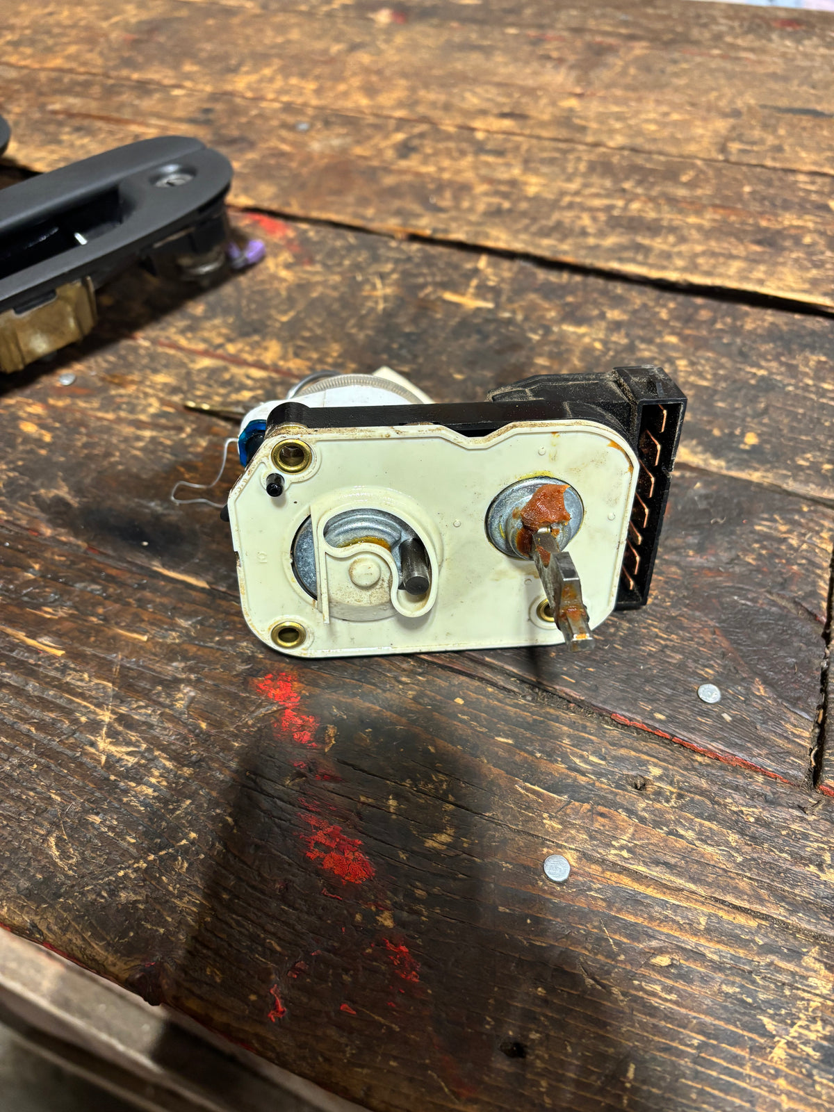 1994 - 2002 DODGE RAM MATCHING IGNITION SET WITH DOOR HANDLES