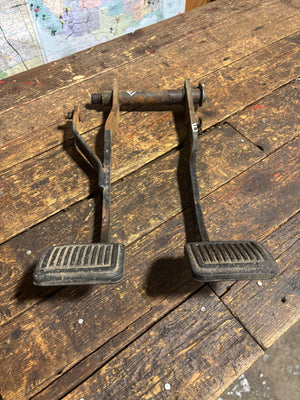 1ST GEN DODGE 1989 -1993 RAM 150 250 350 MANUAL CLUTCH BRAKE PEDAL SET