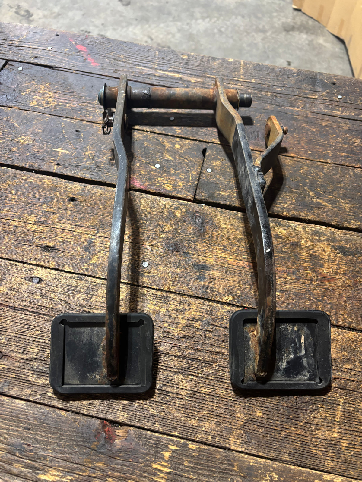 1ST GEN DODGE 1989 -1993 RAM 150 250 350 MANUAL CLUTCH BRAKE PEDAL SET