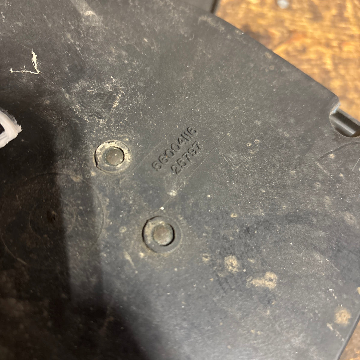 89-&#39;93 1st Gen Dodge Ram Cummins Under Hood Retractable Light