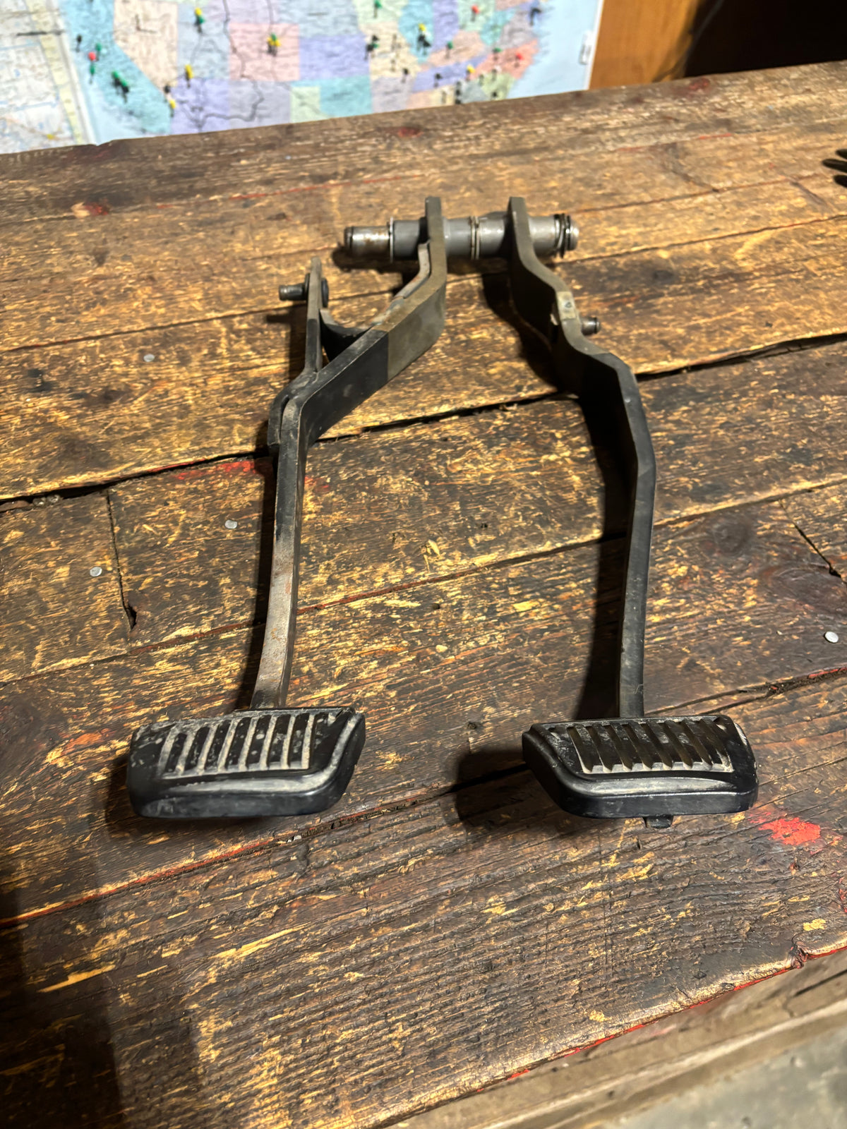 Clutch &amp; Brake Pedal for &#39;98-&#39;02 Dodge Ram 2nd Gen Truck