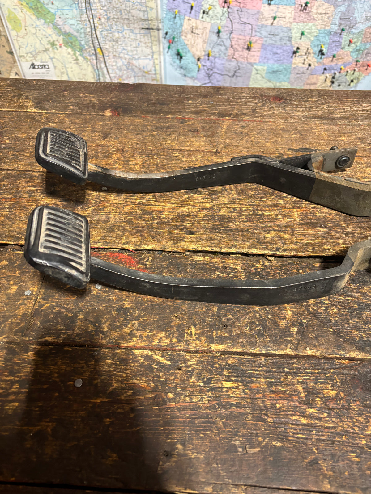 Clutch &amp; Brake Pedal for &#39;98-&#39;02 Dodge Ram 2nd Gen Truck