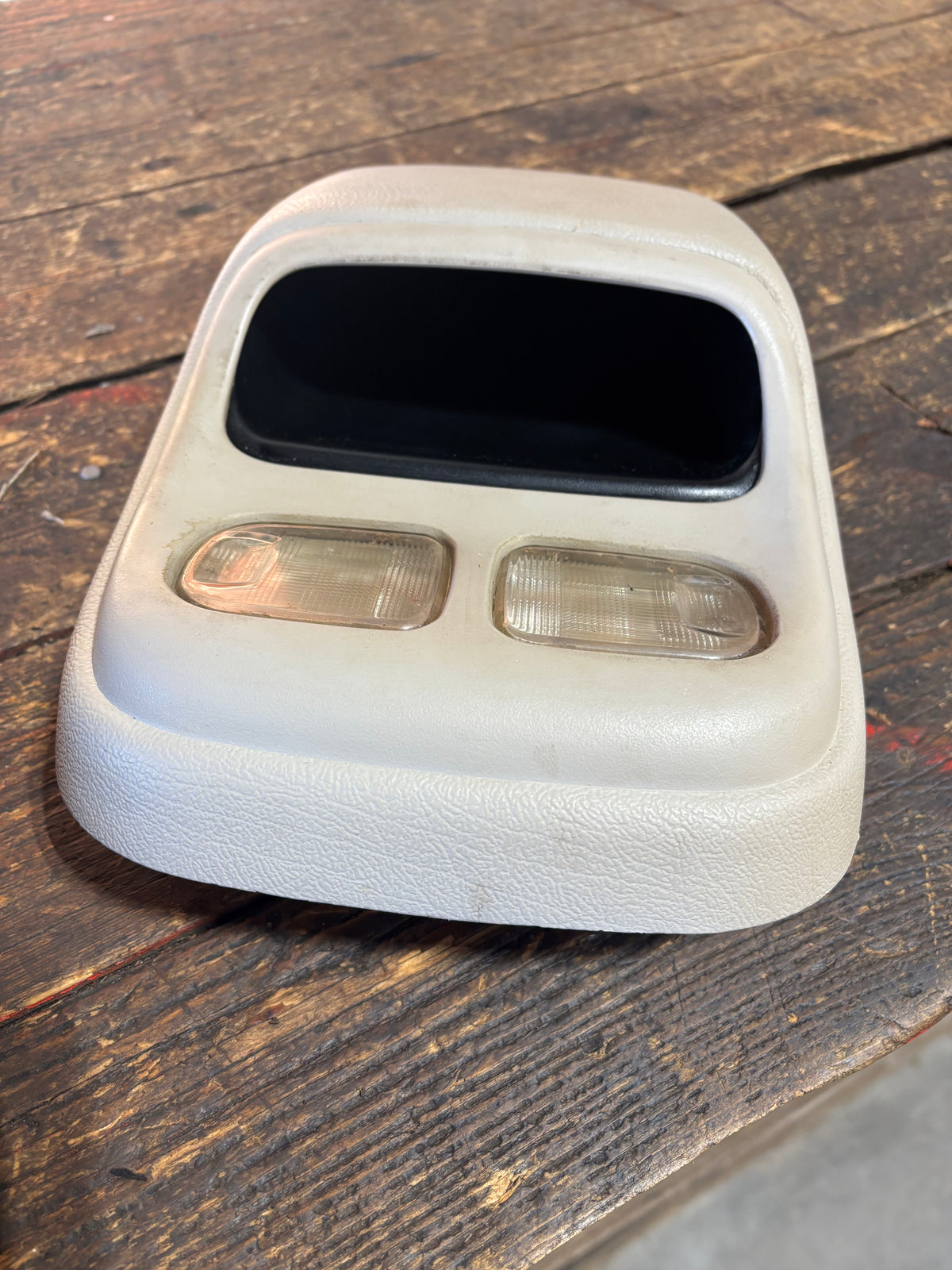 1994 - 1997 Dodge Ram Overhead Console Sunglasses Holder