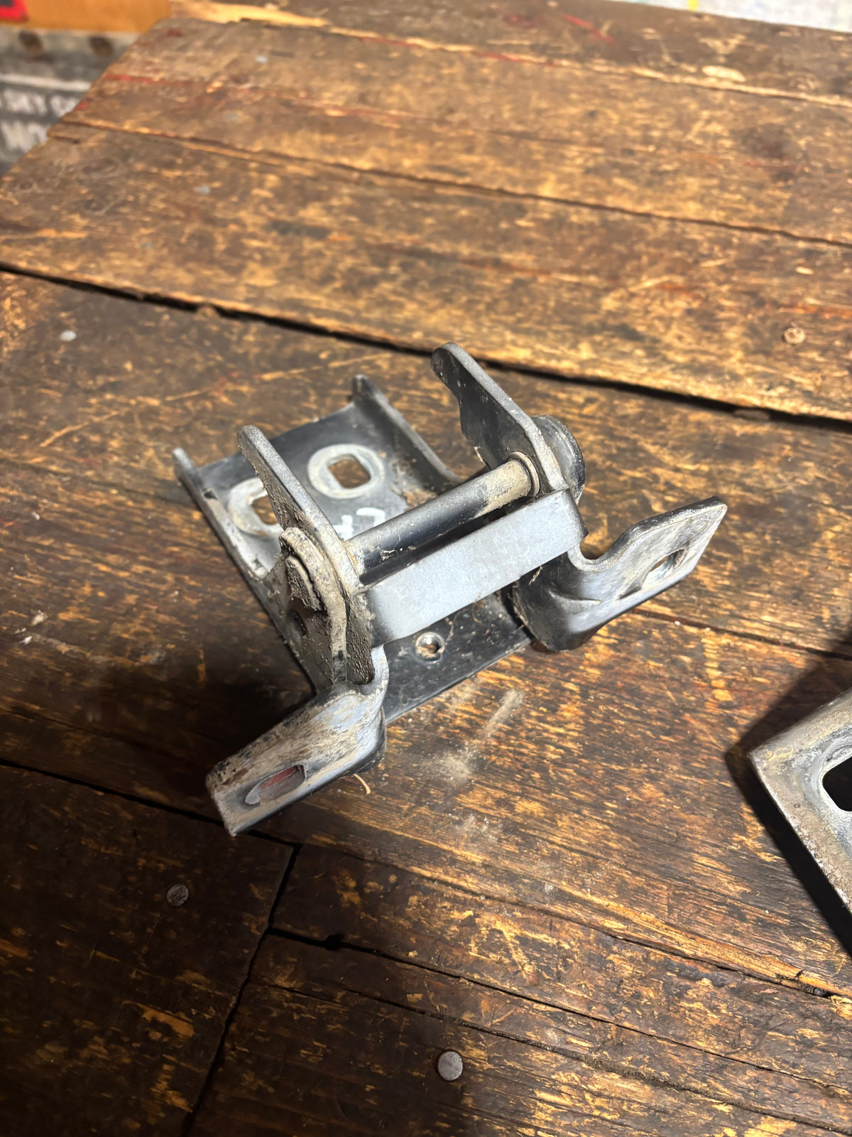 94-'01 Dodge Ram Driver Side Front Door Hinges