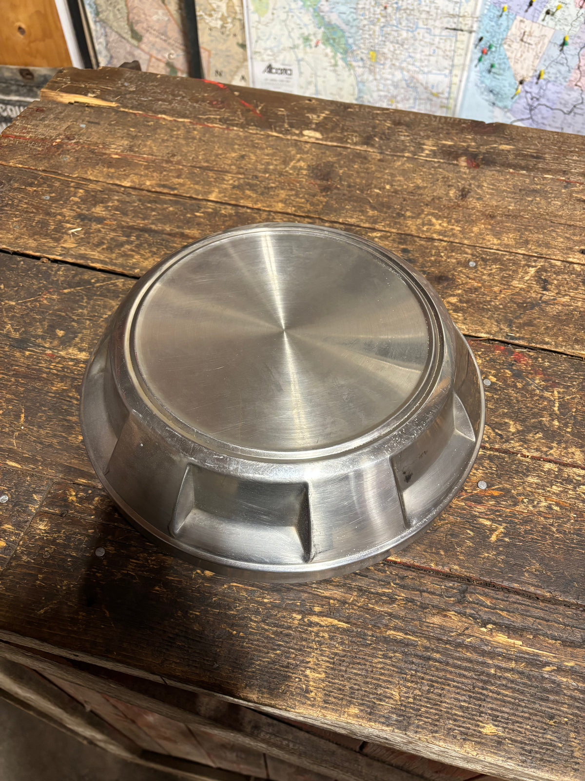 OEM 1989 - 1993 DODGE RAM 250 1ST GEN CUMMINS 2WD HUB CAP