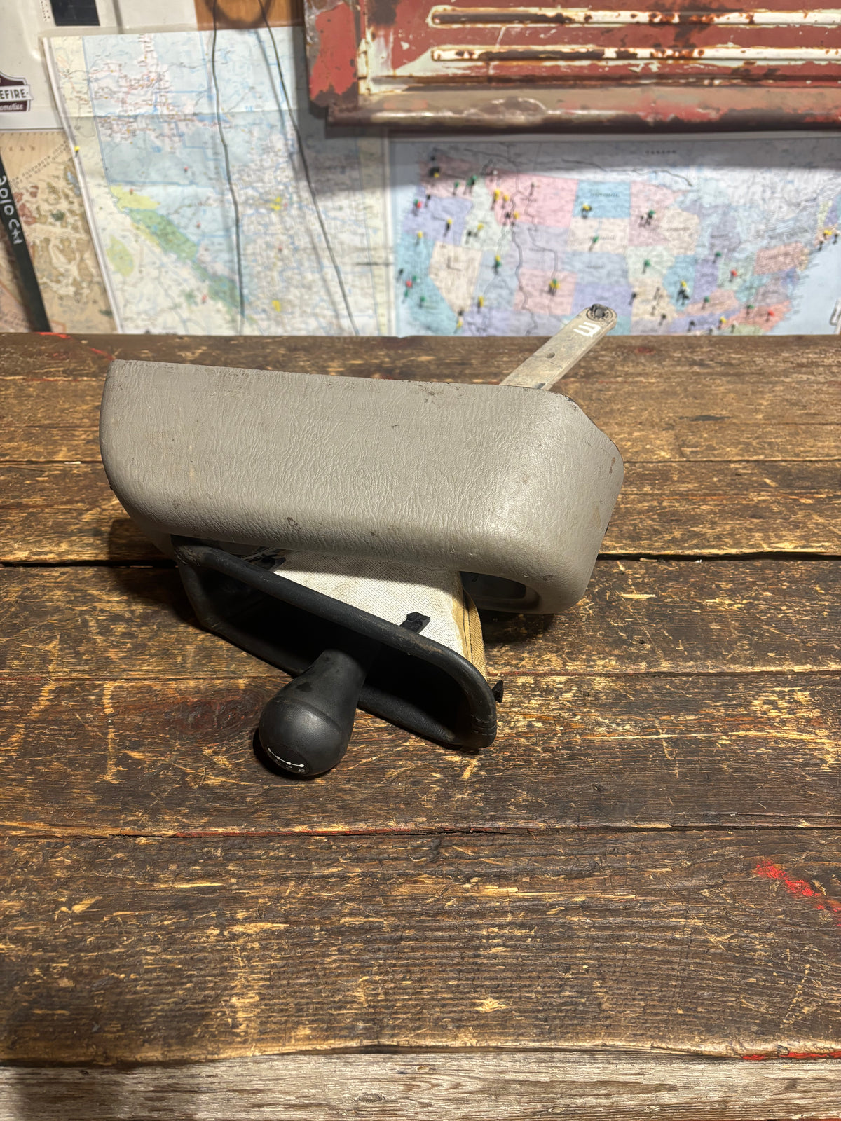 2003 - 2009 DODGE RAM 3RD GEN 4X4 TAN SHIFTER BASE ASSEMBLY 52105551AB