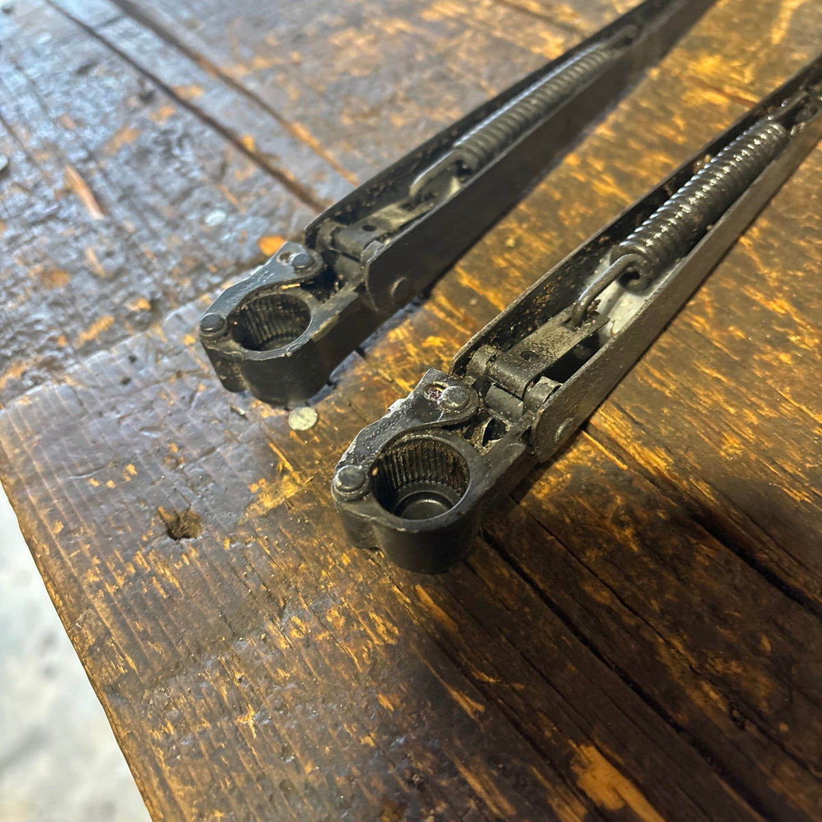 89-&#39;93 Dodge Ram Cummins Windshield Wiper Arms Set OEM