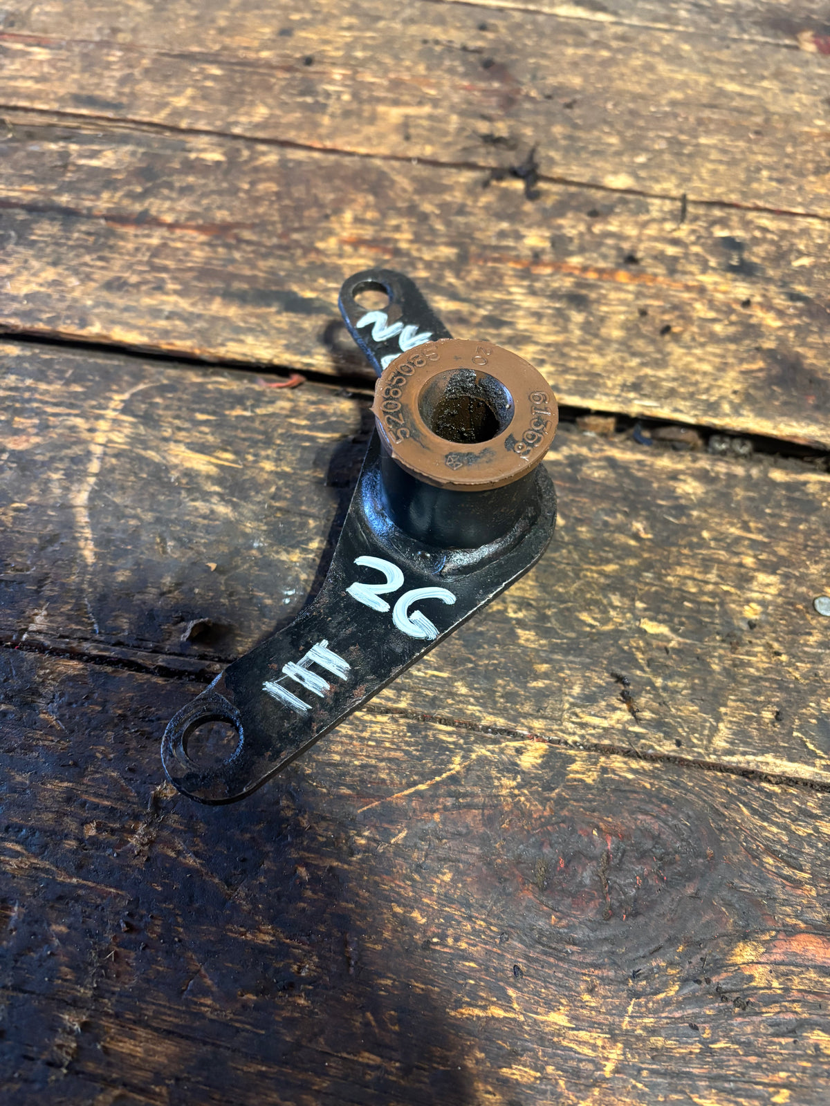 99-02 Dodge Ram Cummins NV5600 Exhaust Hanger Bracket