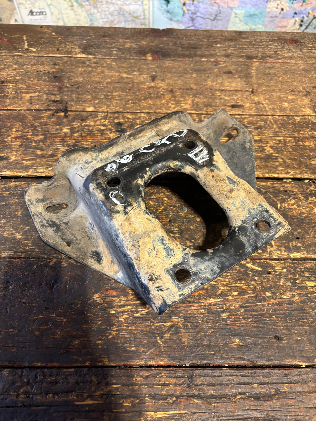 06-&#39;07 Dodge Ram Cummins 48Re Auto Transmission Bracket