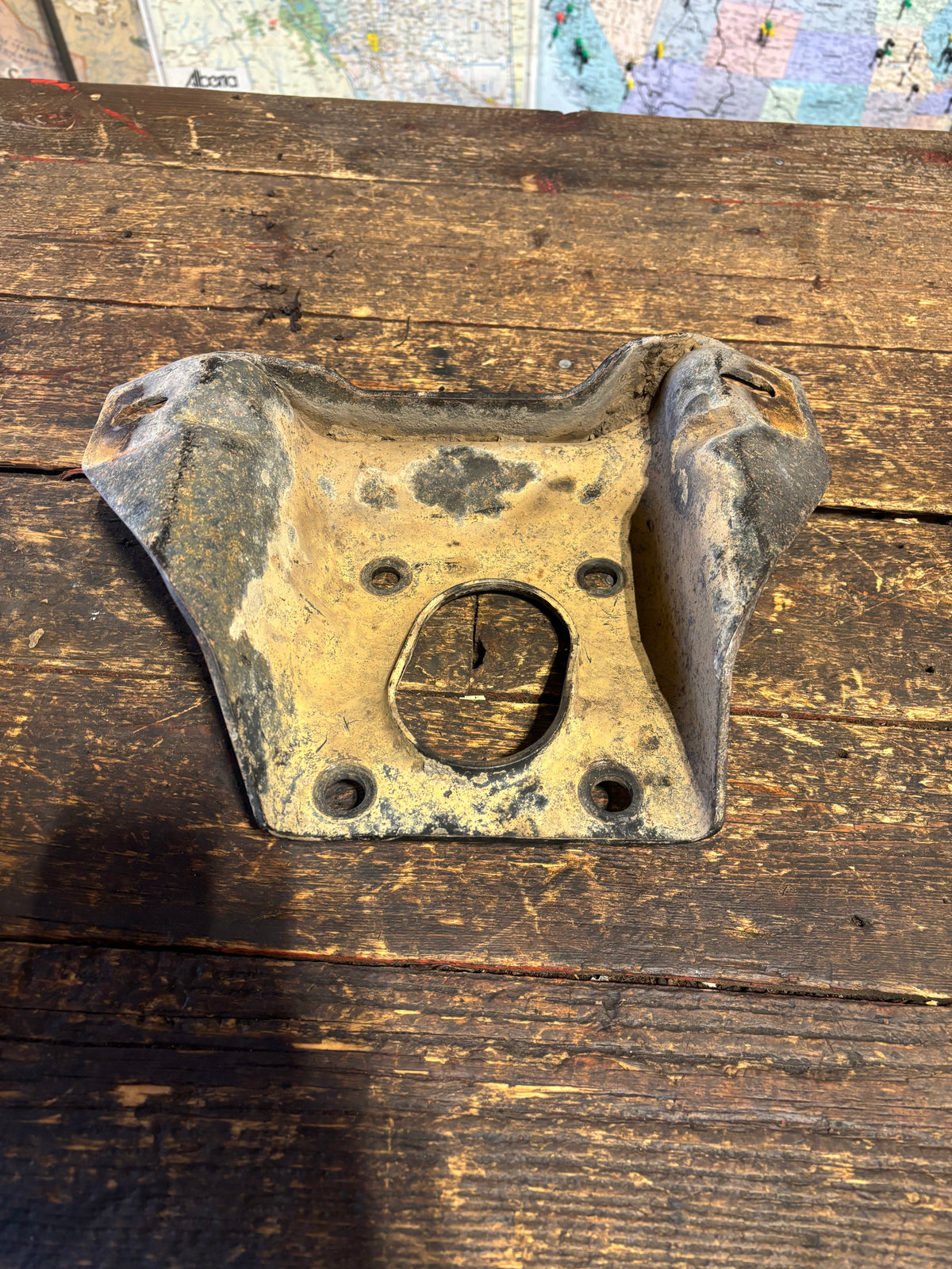 06-&#39;07 Dodge Ram Cummins 48Re Auto Transmission Bracket