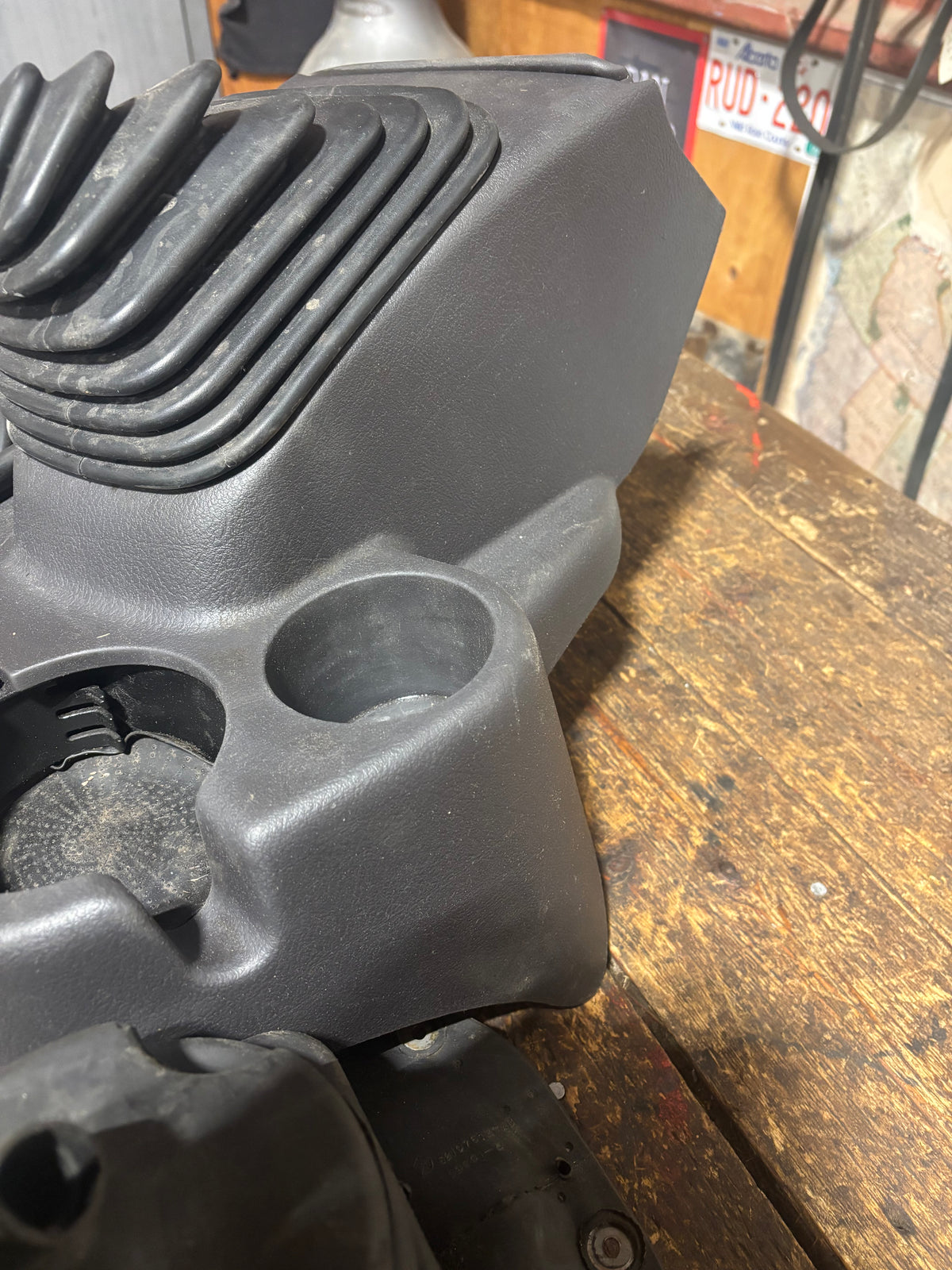 1998-2002 DODGE RAM 2500 3500 SHIFTER SURROUND CONSOLE CUPHOLDER BOOTS DARK GREY