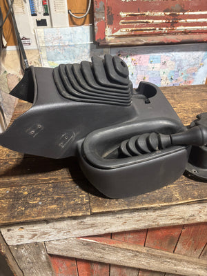 1998-2002 DODGE RAM 2500 3500 SHIFTER SURROUND CONSOLE CUPHOLDER BOOTS DARK GREY