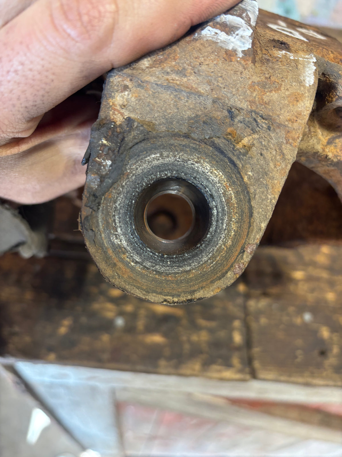 Driver Side Steering Knuckle 99-02 Dodge Ram Cummins Or Gas