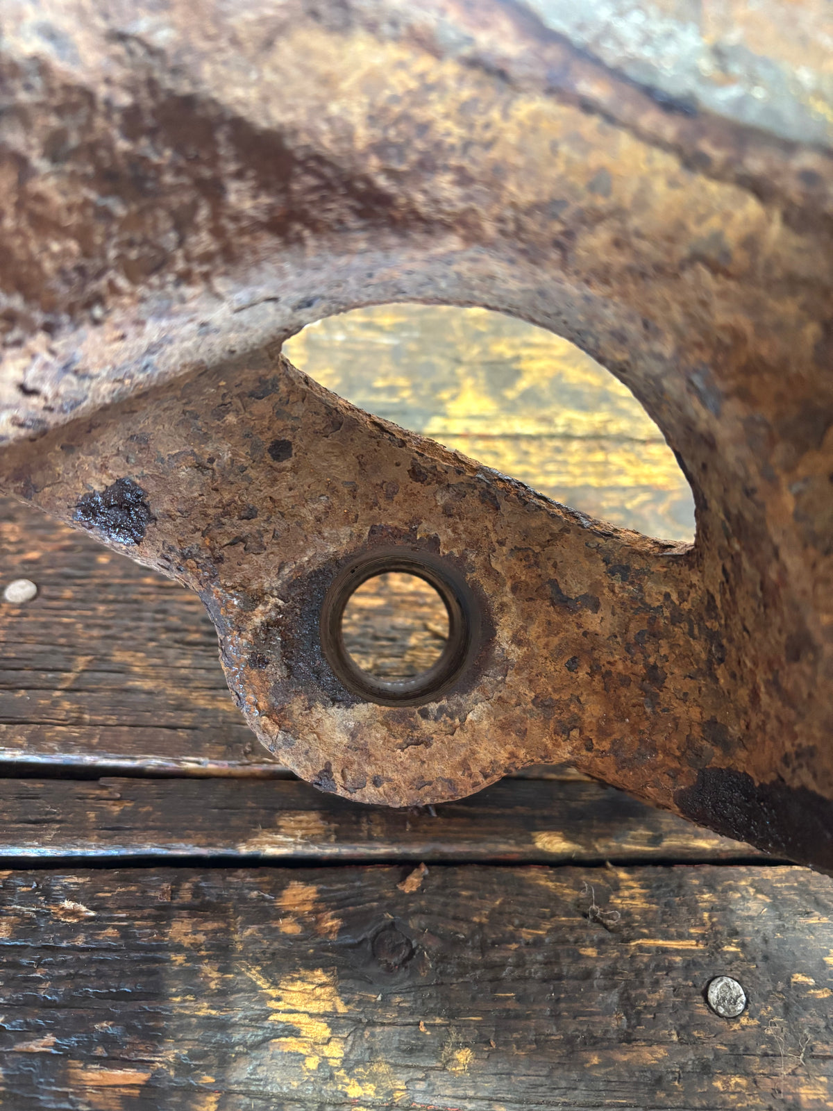 Driver Side Steering Knuckle 99-02 Dodge Ram Cummins Or Gas