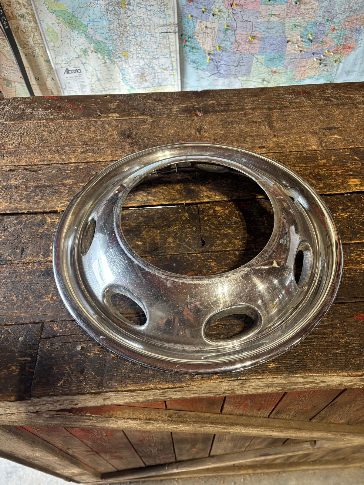 1999 - 2002 DODGE RAM 3500 DUALLY FRONT HUB DISH SIMULATOR WHEEL COVER 52106448