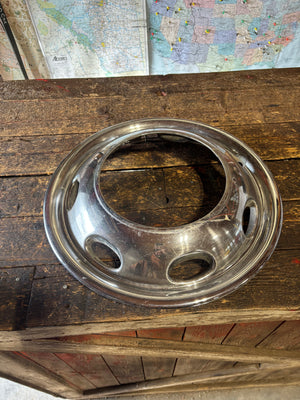 1999 - 2002 DODGE RAM 3500 DUALLY FRONT HUB DISH SIMULATOR WHEEL COVER 52106448