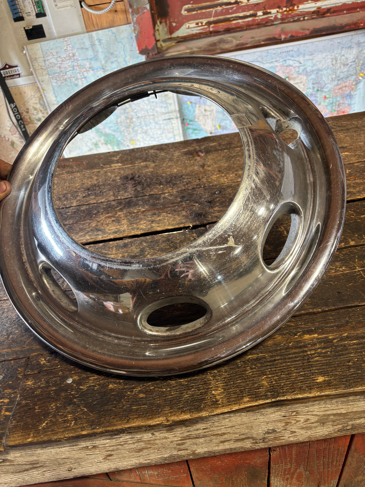 1999 - 2002 DODGE RAM 3500 DUALLY FRONT HUB DISH SIMULATOR WHEEL COVER 52106448