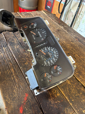 1994 1995 1996 1997 DODGE RAM 2500 3500 DIESEL INSTRUMENT GAUGE CLUSTER 56021725