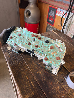 1994 1995 1996 1997 DODGE RAM 2500 3500 DIESEL INSTRUMENT GAUGE CLUSTER 56021725