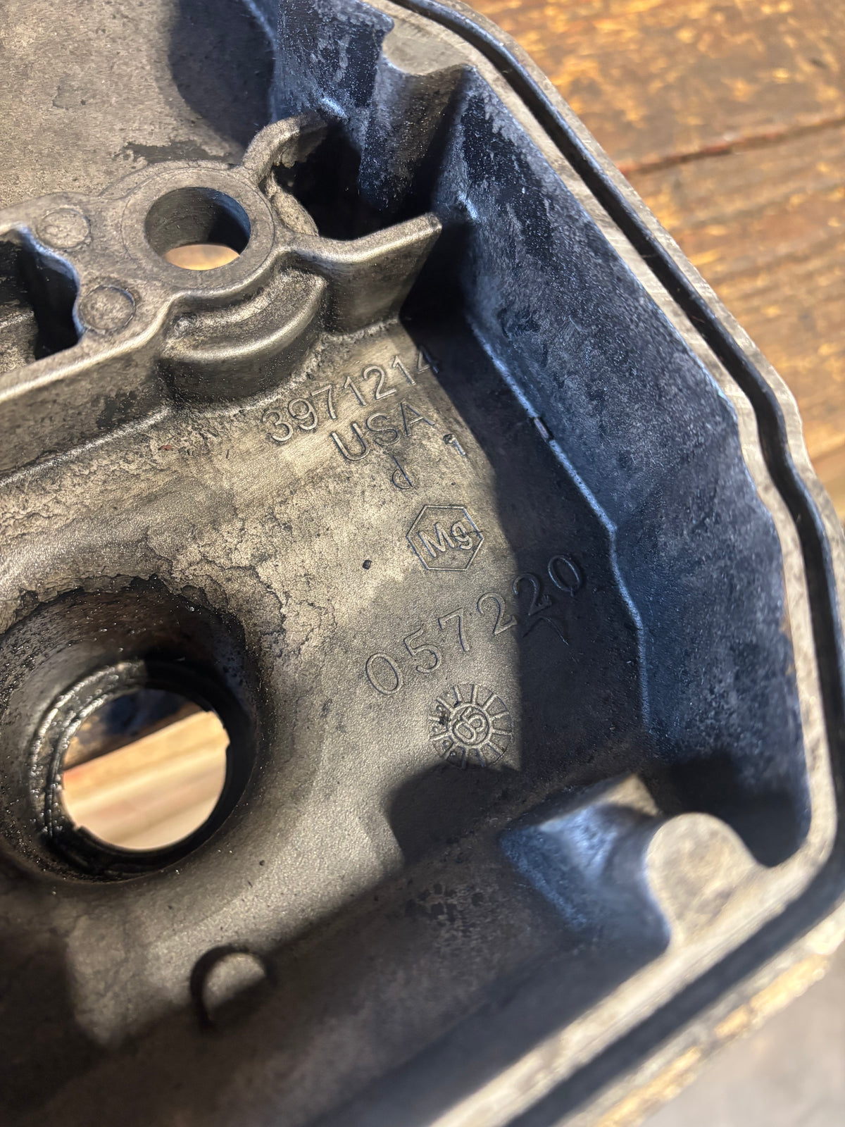 OEM &#39;03-&#39;07 Dodge Ram 5.9L Cummins Lower Valve Cover