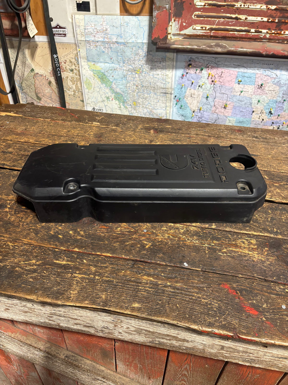 2003 2004 2005 DODGE RAM 2500 3500 5.9L CUMMINS DECORATIVE VALVE COVER 3957143