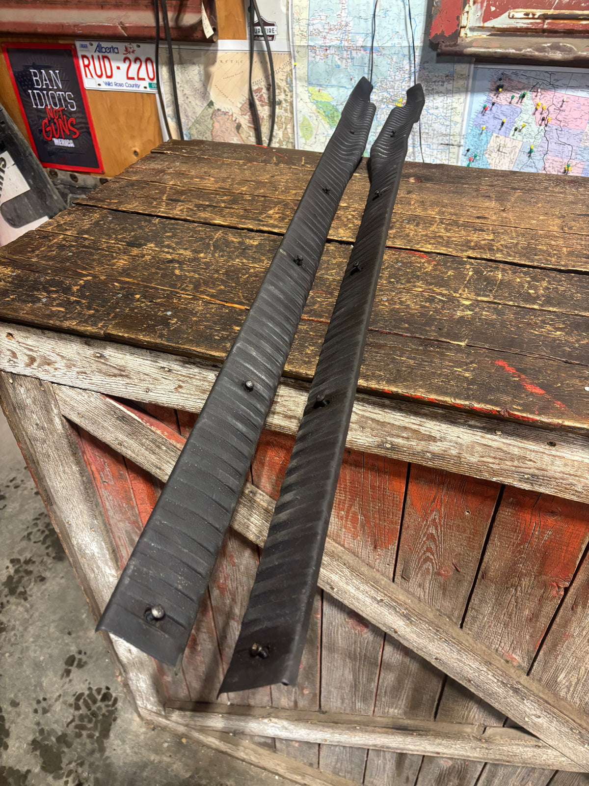 98-02 Dodge Ram Dark Grey Agate Floor Trim Set (Extended Cab)