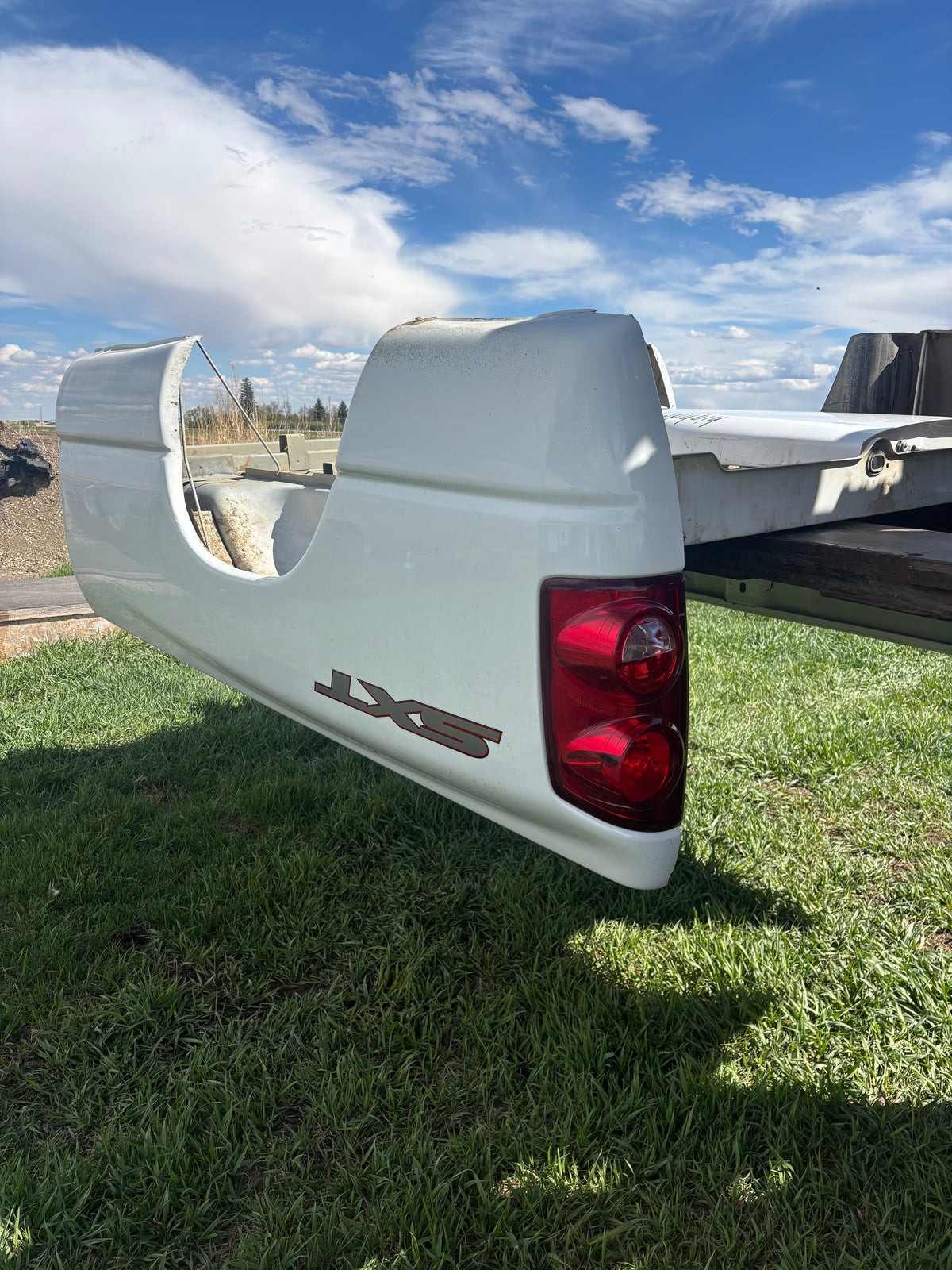 3RD GEN 03-09 DODGE RAM 8FT LONG BED RUST FREE