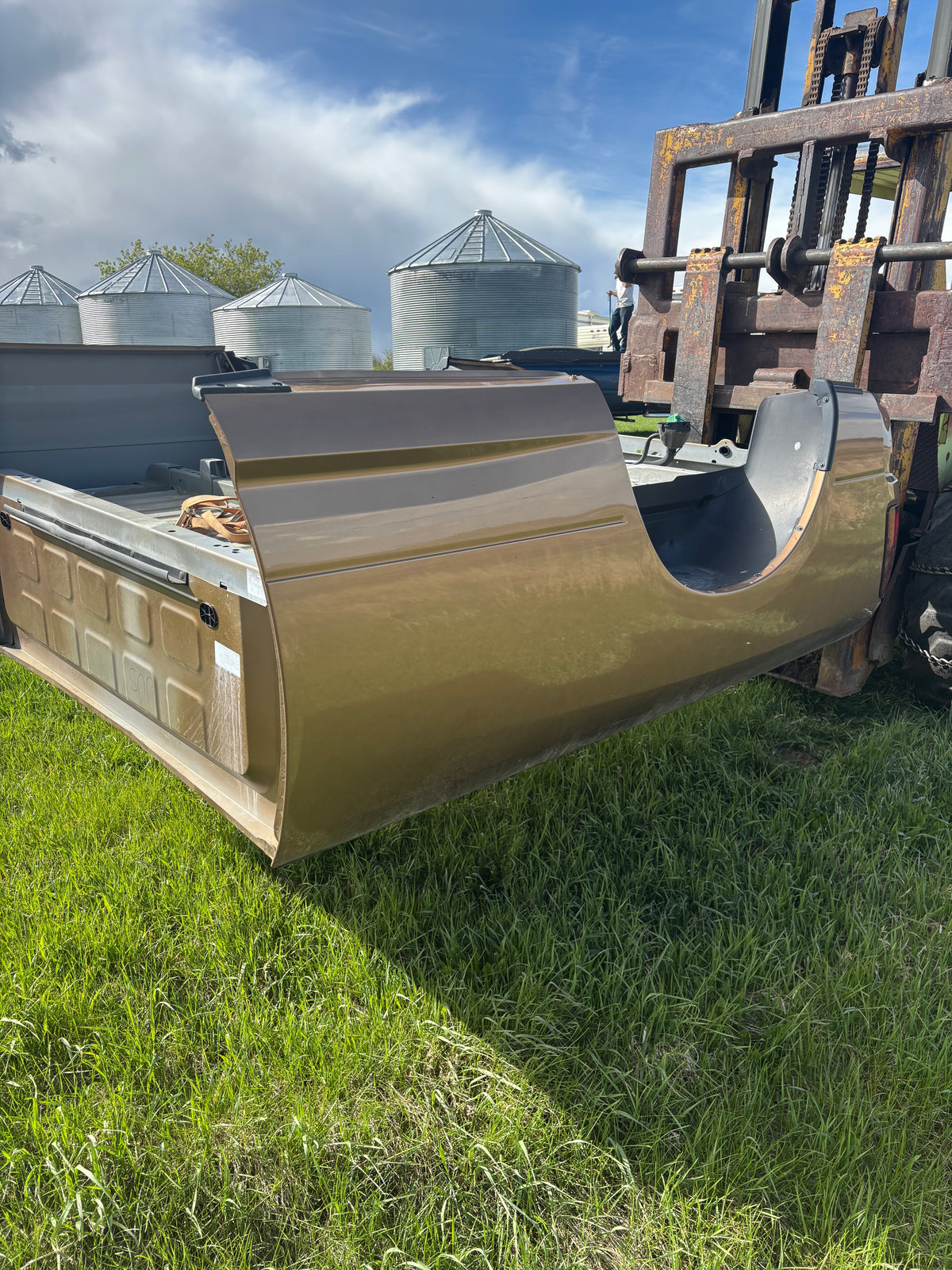 New Take off 4th Gen Dodge Ram 2010-2018 8ft long box