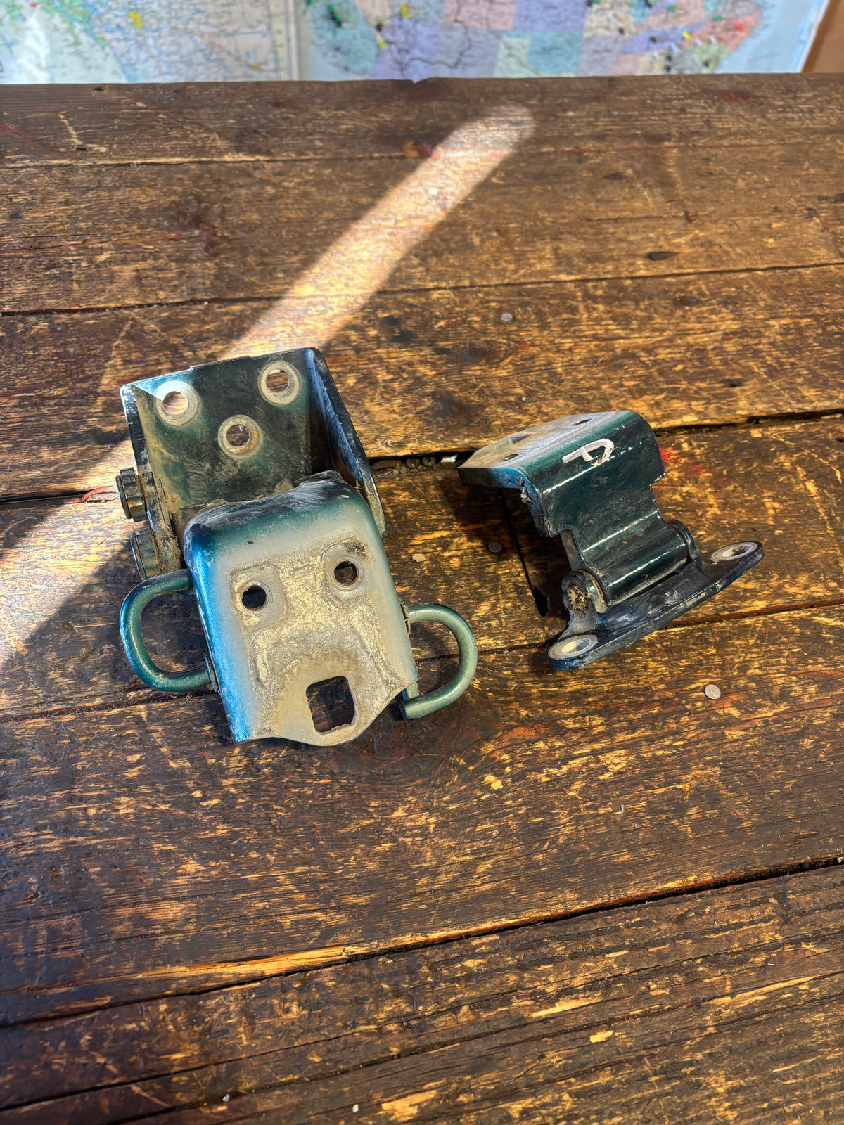 89-&#39;93 Dodge Ram Cummins Passenger Right Side Door Hinges OEM Low Miles