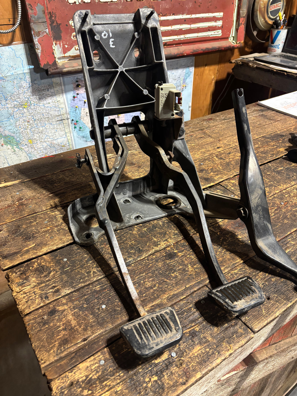 98-'02 Dodge Ram Clutch Brake Throttle Pedal Assembly