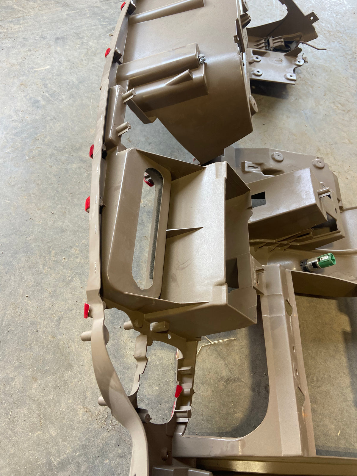 OEM &#39;98 - &#39;02 Dodge Ram Cummins Dash Core Structure Tan Brown Mint Dashboard