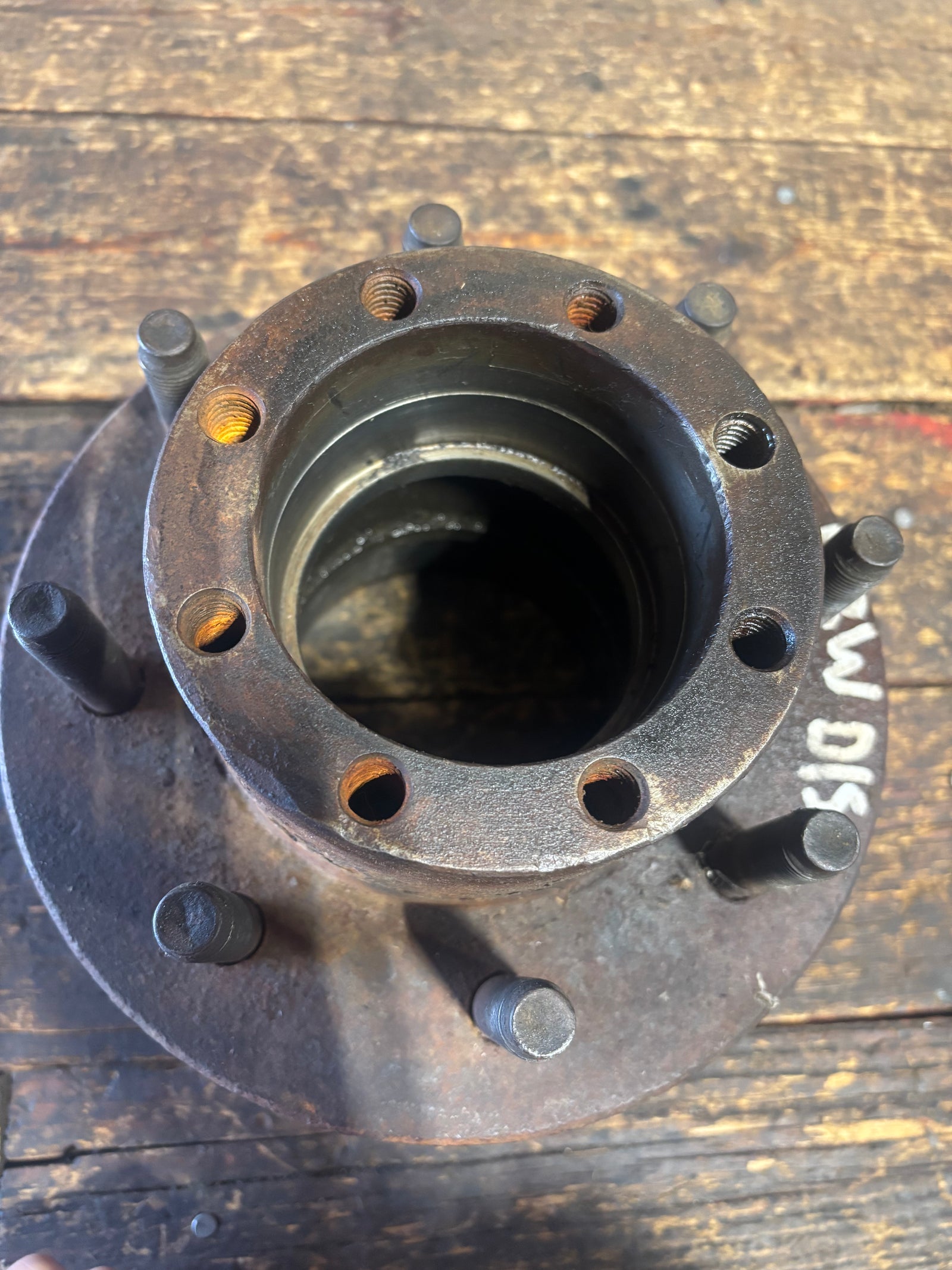 01-'02 Ram Dually Rear Hub with Rear Disc Brakes