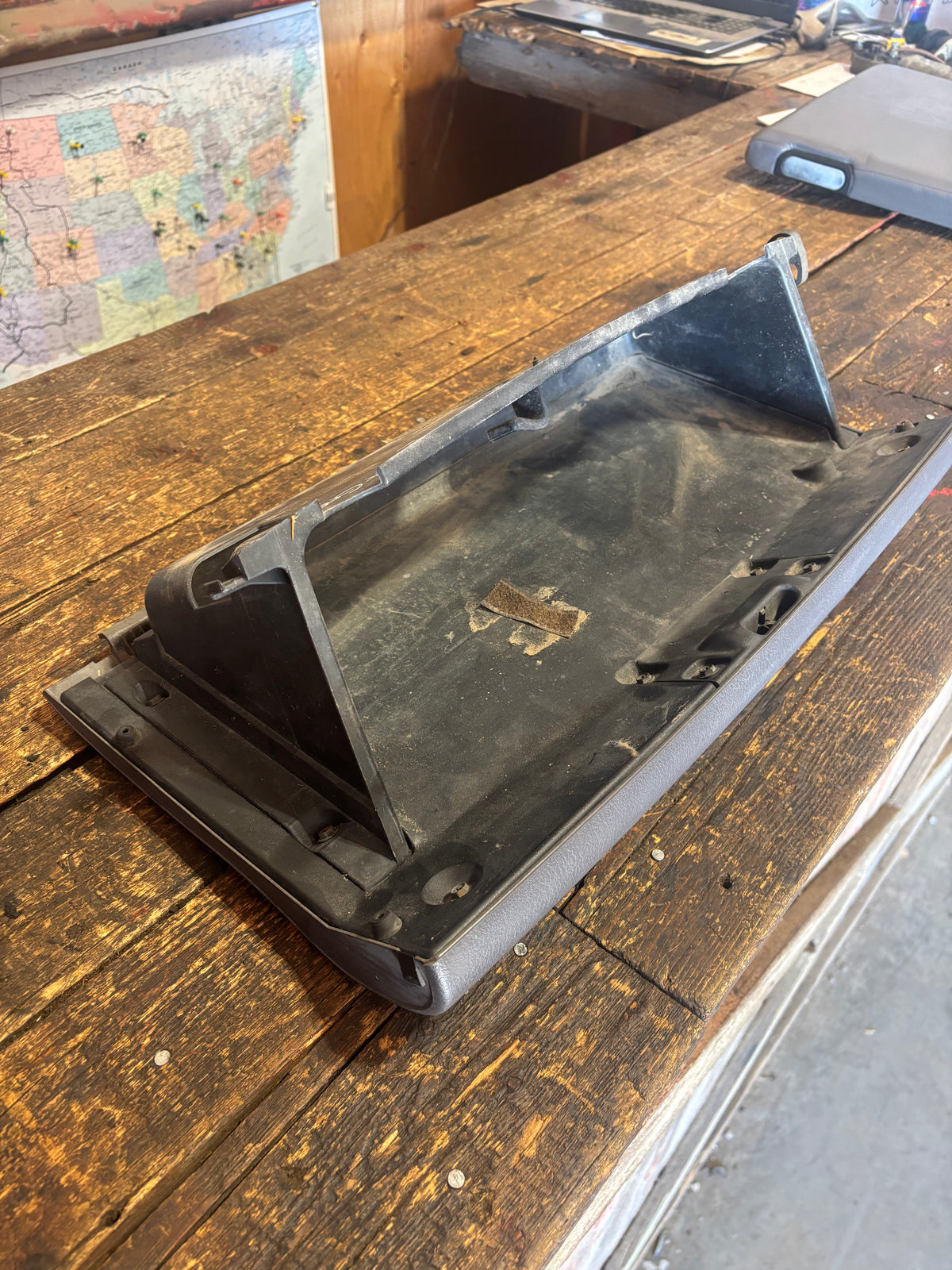 1998-2002 DODGE RAM 2500 3500 LIGHT MIST GREY GLOVE BOX