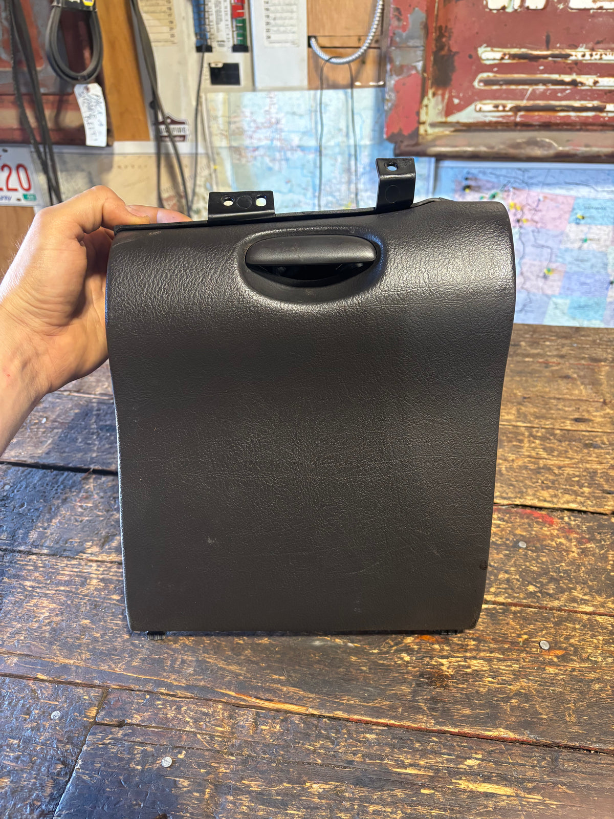 98-02 Dodge Ram Automatic Cup Holder (Agate Dark Grey)