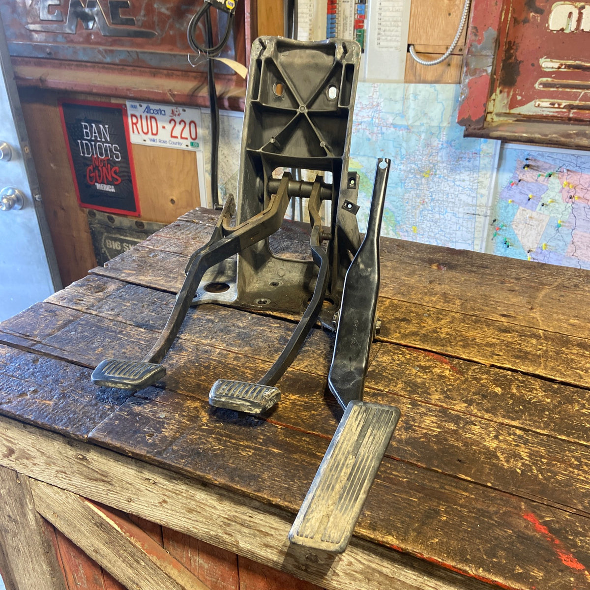 98-&#39;02 Dodge Ram Clutch Brake Throttle Pedal Assembly