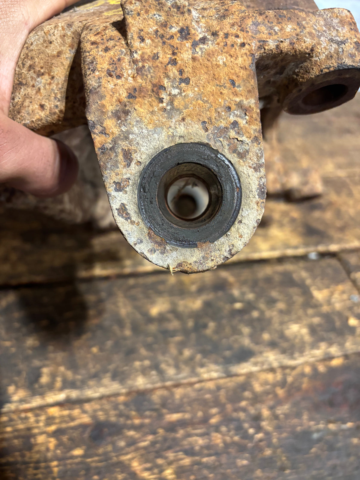 03-09 Dodge Ram Passenger Side Steering Knuckle