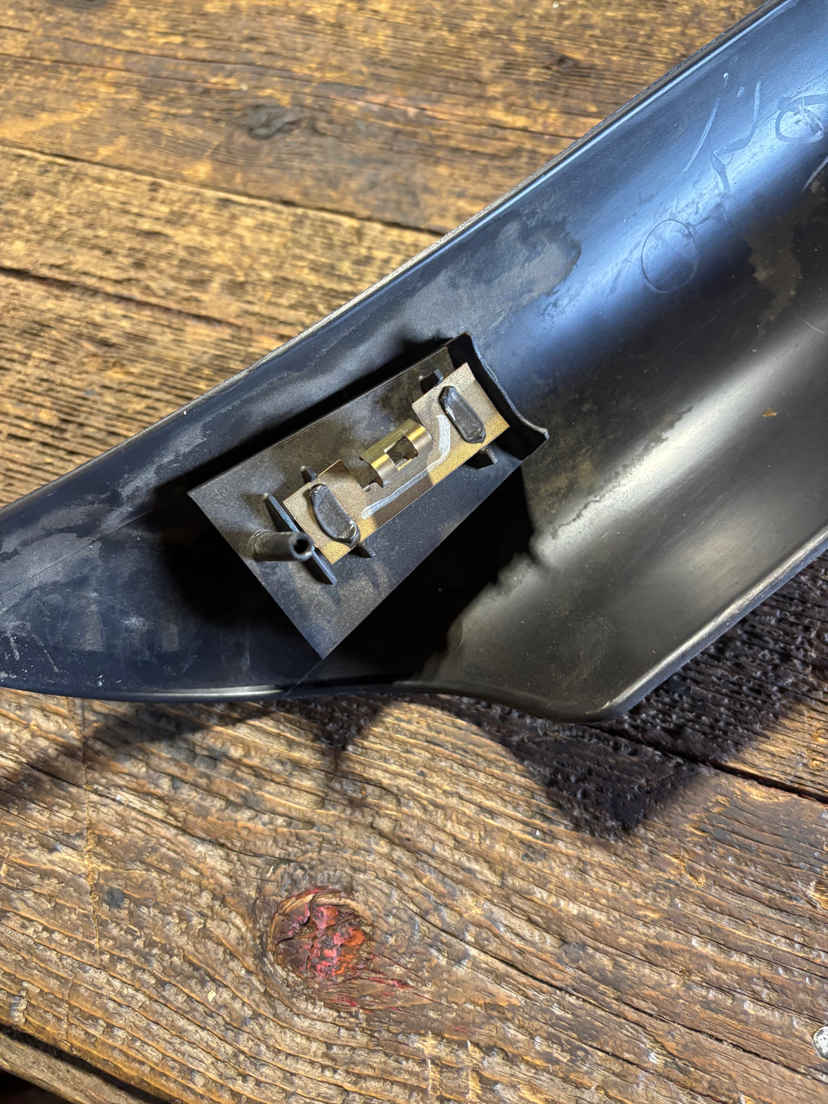OEM &#39;98-&#39;02 Ram Driver A Pillar Trim