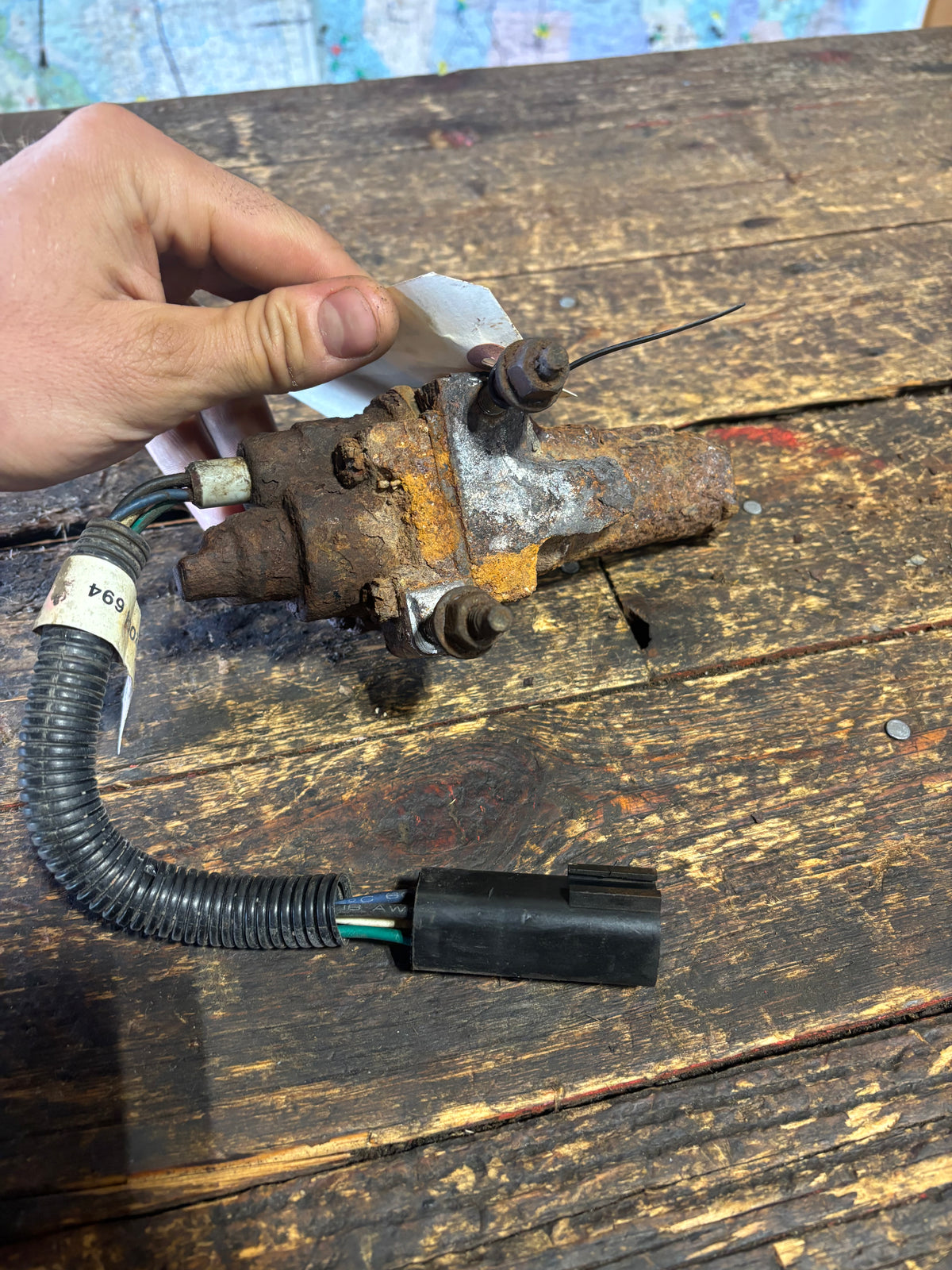 1989 - 1993 DODGE RAM W250 W350 4X4 1ST GEN CUMMINS PROPORTIONING VALVE 52004694