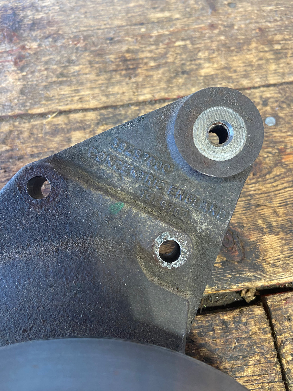 03-07 Dodge Ram 5.9L Cummins Fan Hub Pulley Bracket