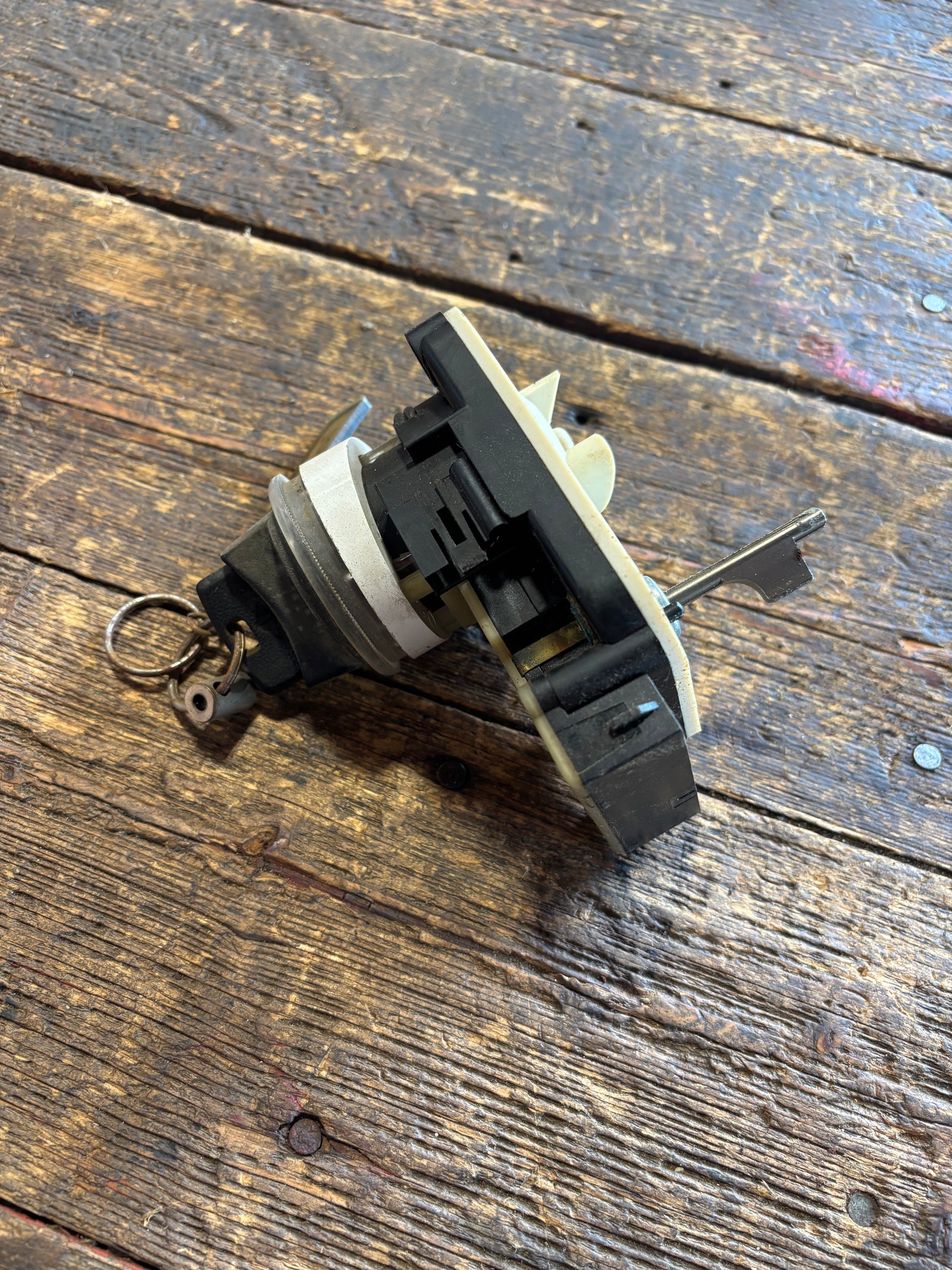91-93 Dodge Ram Cummins Ignition Assembly with Key
