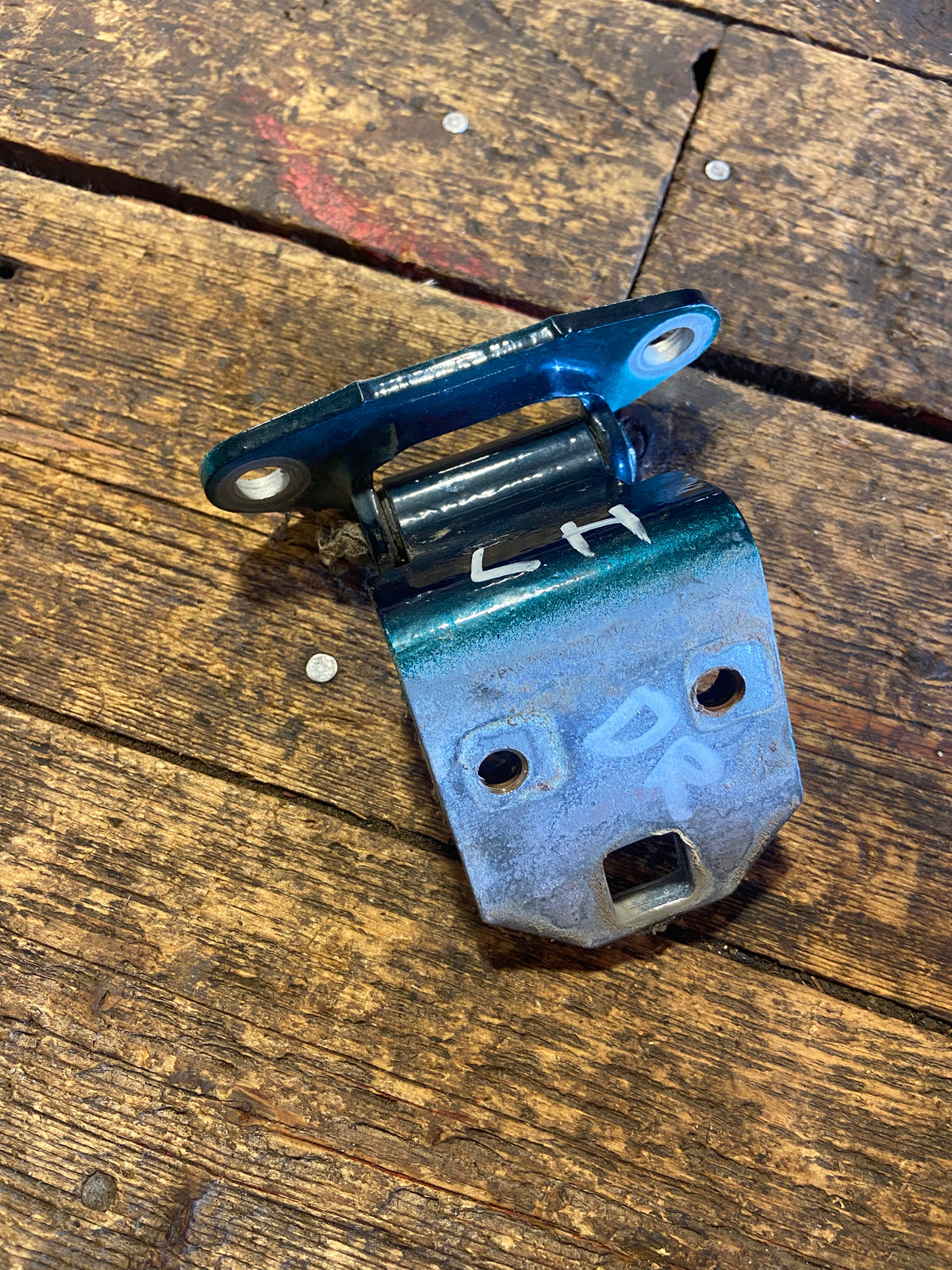 89-&#39;93 Dodge Ram Cummins Driver Left Side Door Hinges (Low Miles, Need Bushings)