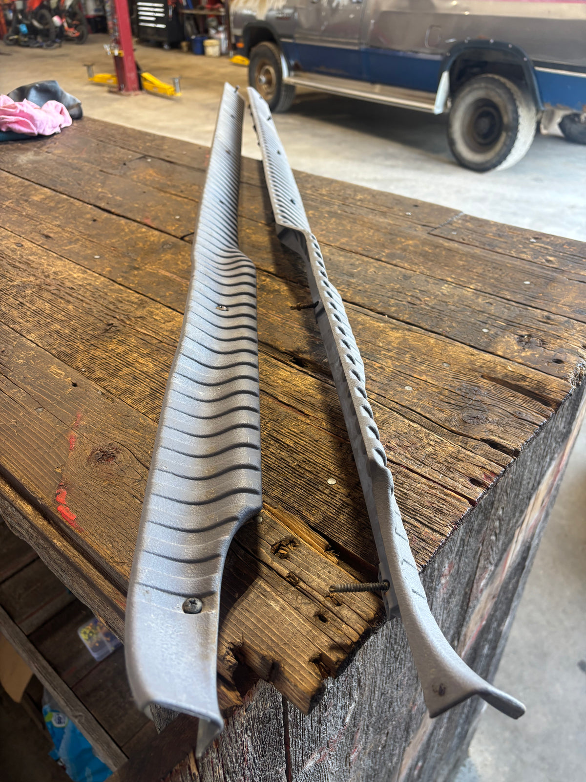 1998-2002 DODGE RAM 2500 3500 SET OF LIGHT GREY FLOOR TRIM FOR EXTENDED CAB
