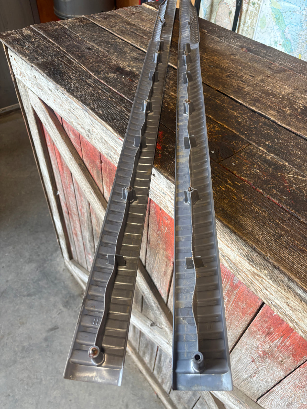 1998-2002 DODGE RAM 2500 3500 SET OF LIGHT GREY FLOOR TRIM FOR EXTENDED CAB