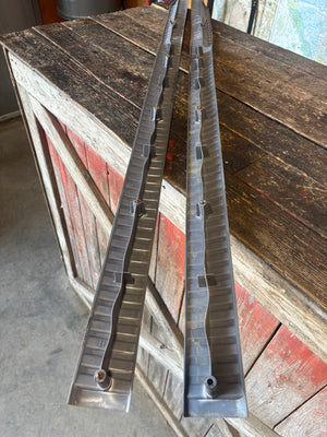 1998-2002 DODGE RAM 2500 3500 SET OF LIGHT GREY FLOOR TRIM FOR EXTENDED CAB