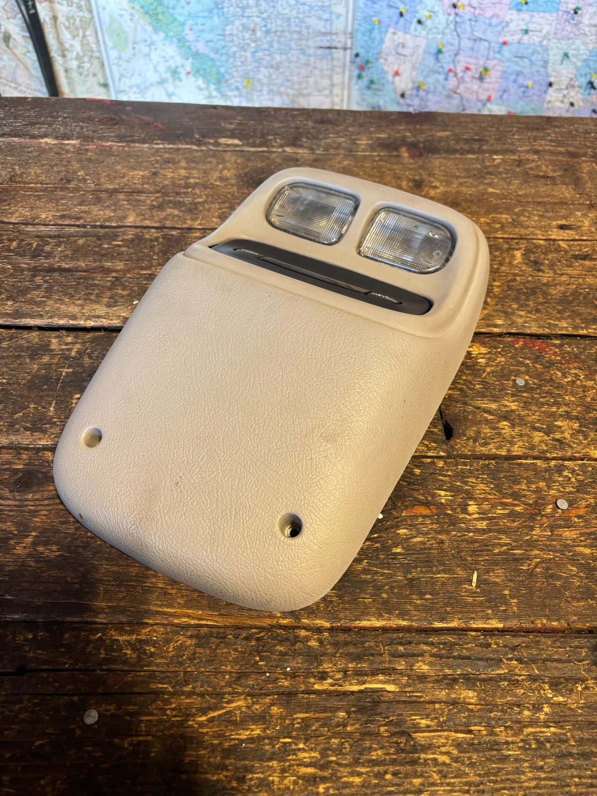 1994 - 1998 DODGE RAM 1500 2500 3500 OVERHEAD CONSOLE WITH TEMPERATURE DISPLAY