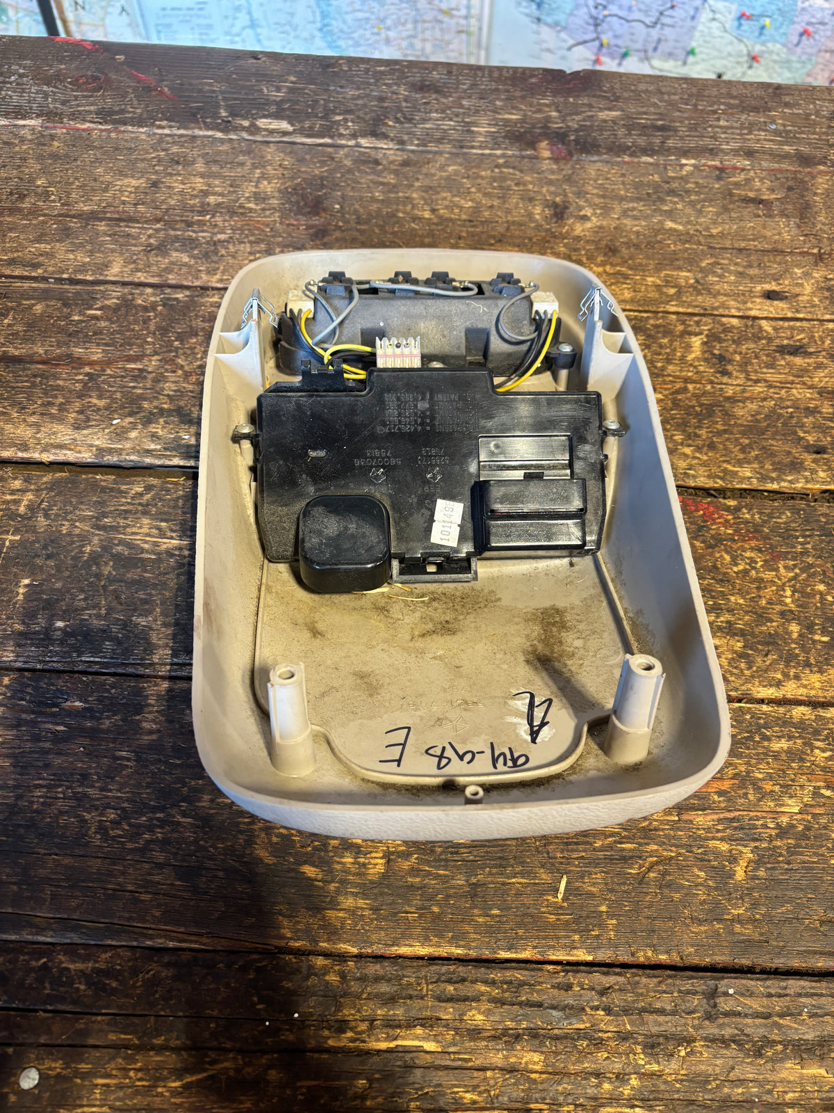 1994 - 1998 DODGE RAM 1500 2500 3500 OVERHEAD CONSOLE WITH TEMPERATURE DISPLAY
