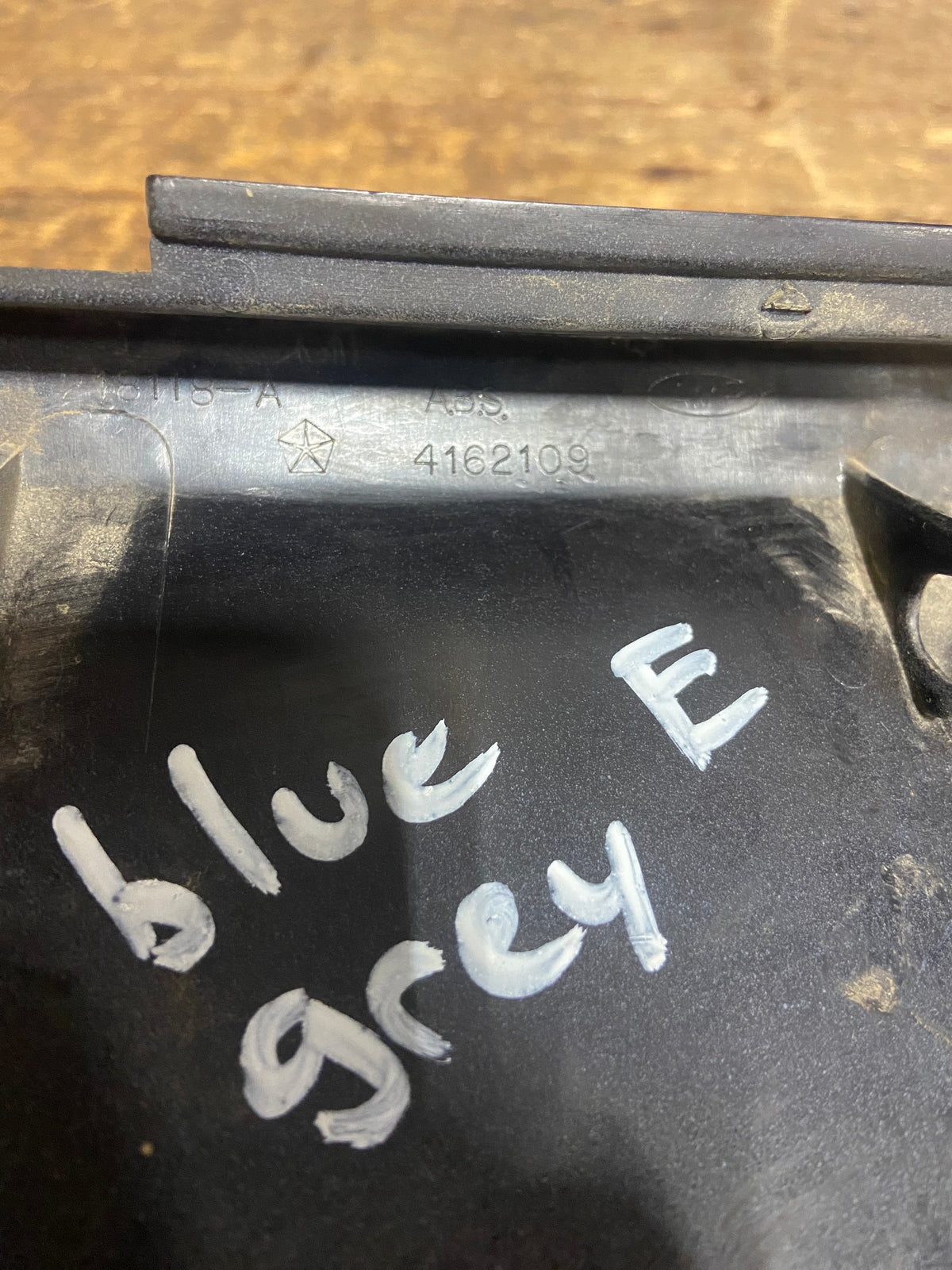 89 - &#39;93 Dodge Ram Blue Grey Fusebox Holder Dash Trim (Mint)