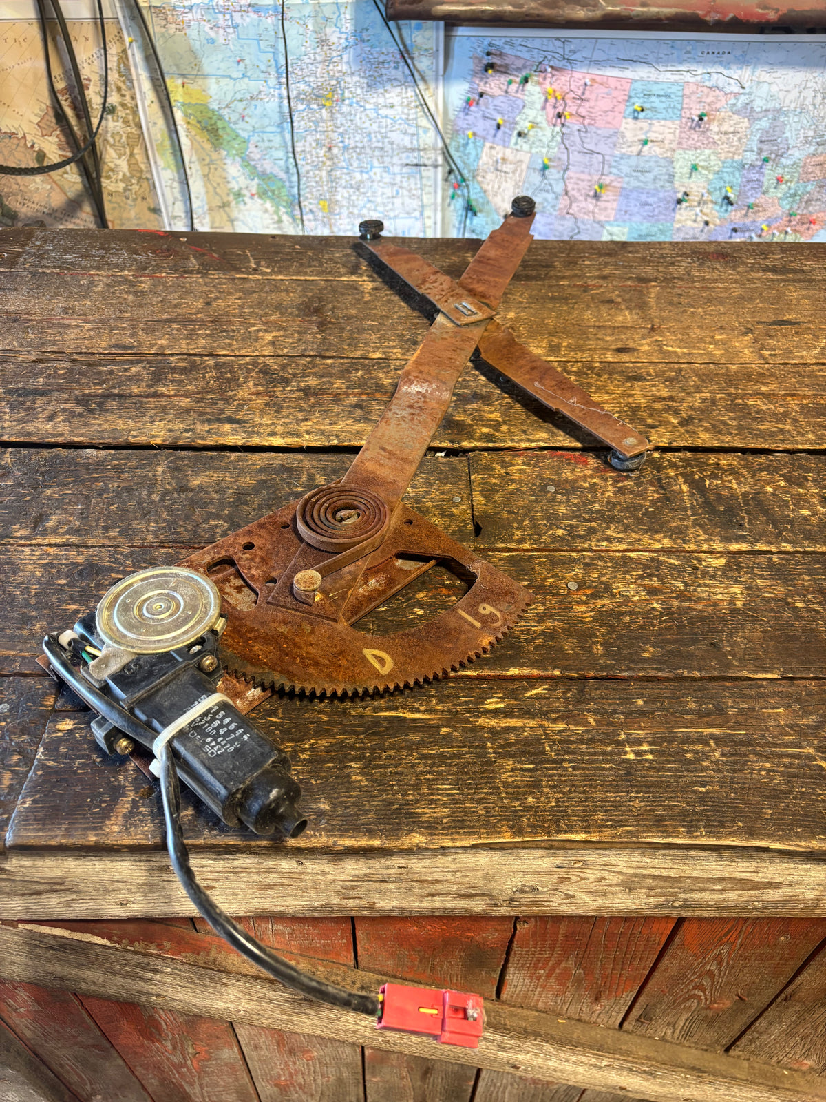 89-93 Dodge Ram Driver Side Power Window Motor &amp; Regulator Arm