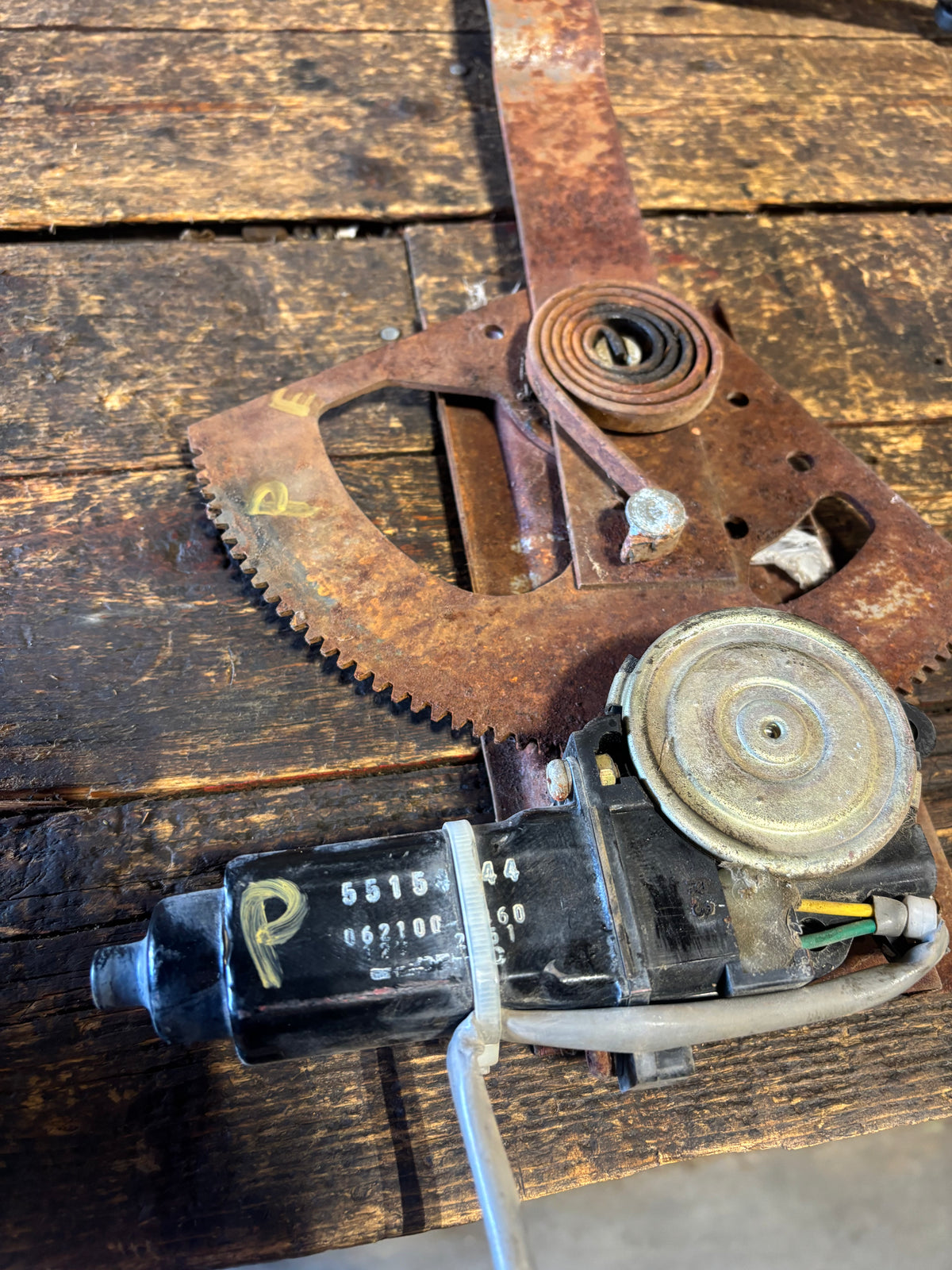 89-93 Dodge Ram Passenger Side Power Window Motor &amp; Regulator Arm