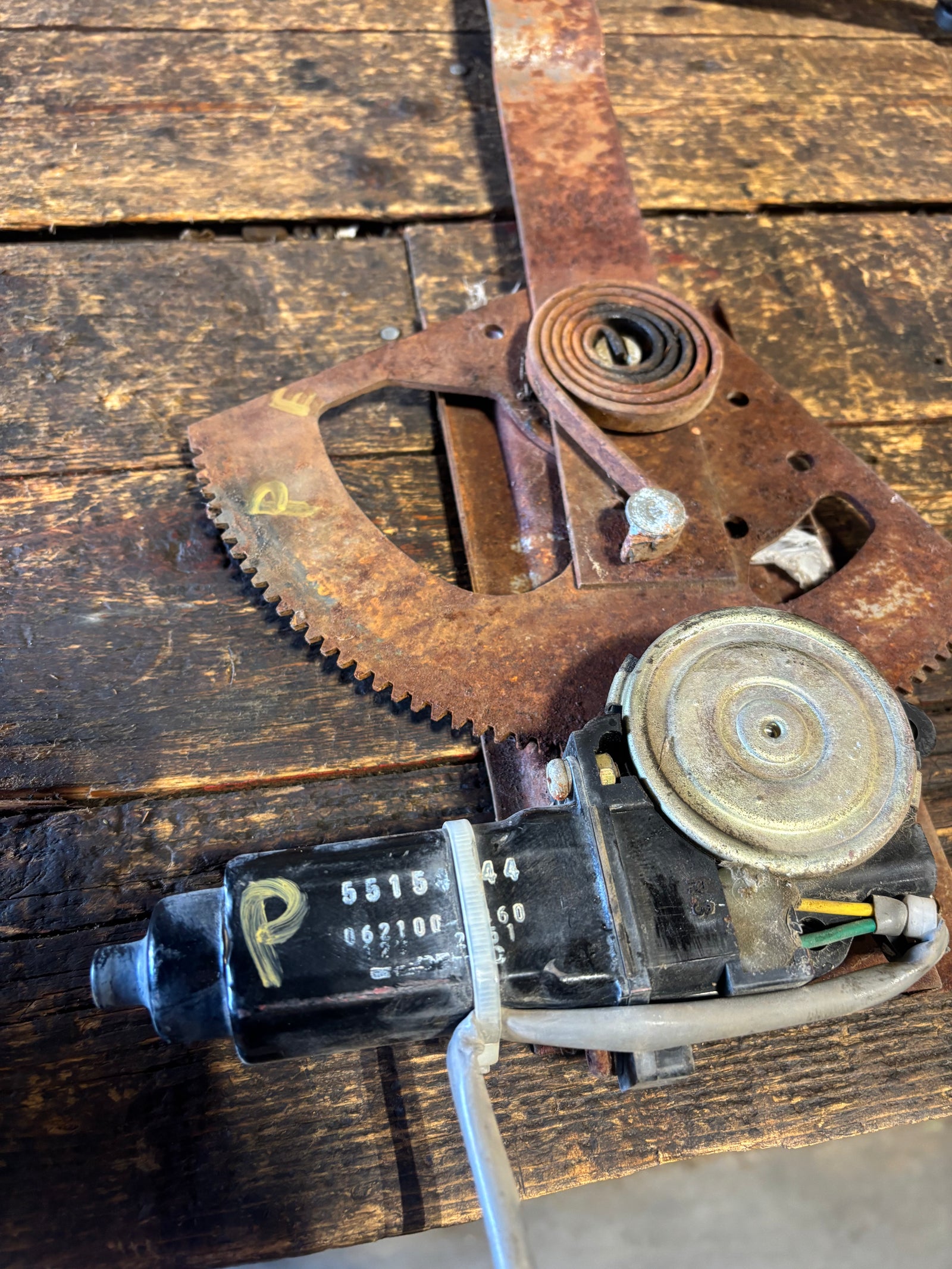 89-93 Dodge Ram Passenger Side Power Window Motor & Regulator Arm